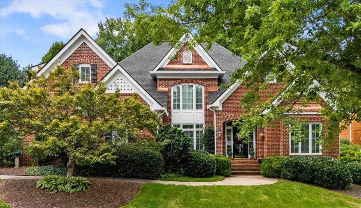 Property Slideshow image 1 of 27 | 3 laurel cv, Greensboro, NC, 27455