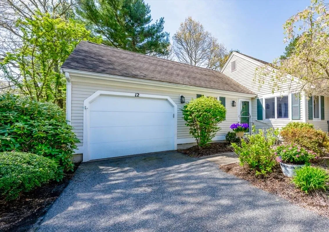 Property Slideshow image 1 of 18 | 12 kettle ln # 31, Mashpee, MA, 02649