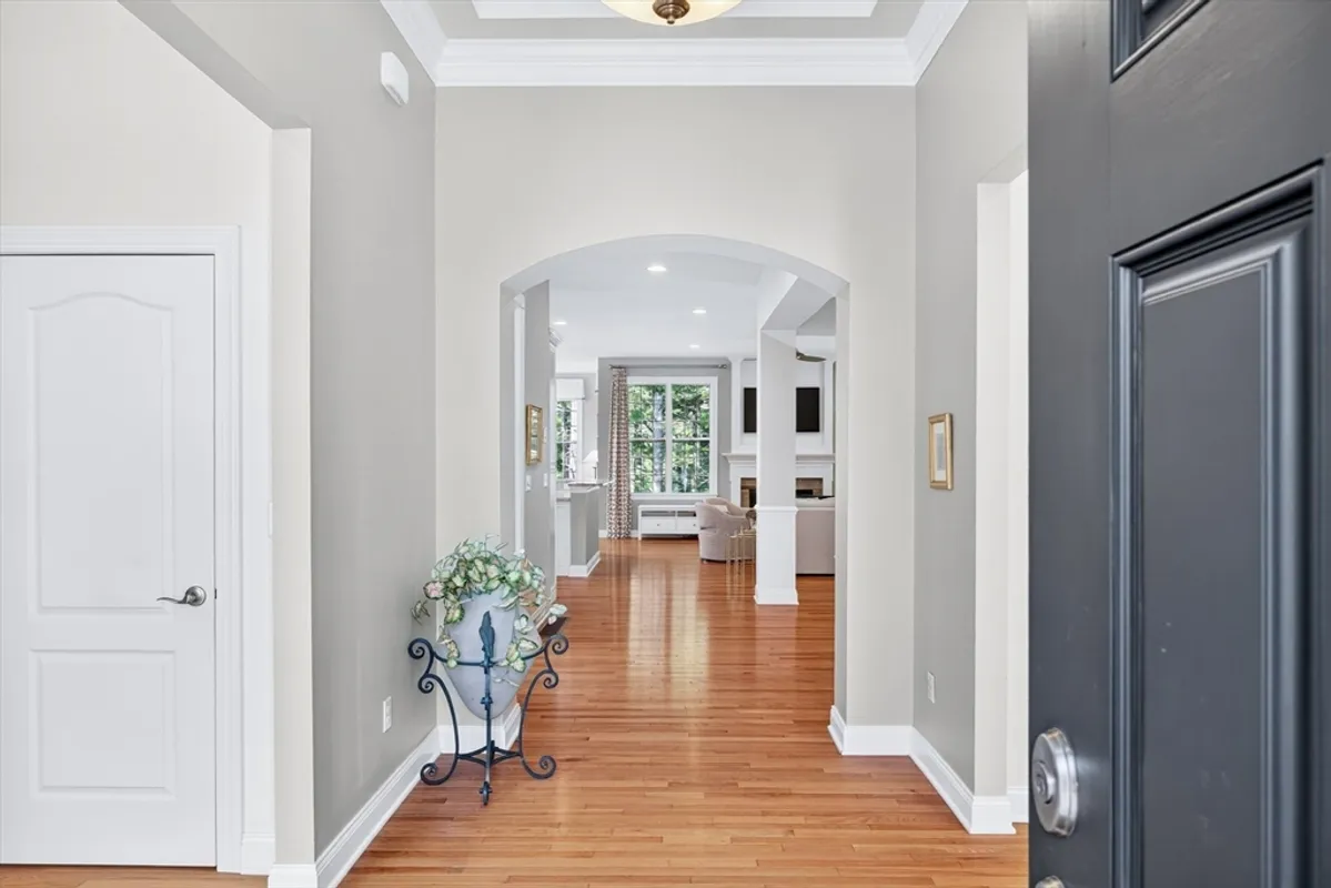 Property Slideshow image 1 of 33 | 39 woodsong, Plymouth, MA, 02360