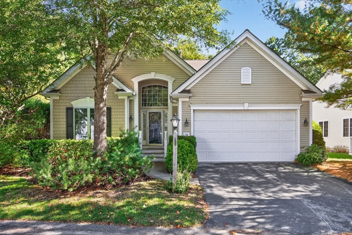 Property Slideshow image 1 of 37 | 74 champlain cir, Plymouth, MA, 02360