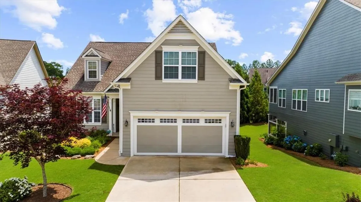 Property Slideshow image 1 of 81 | 3554 black cherry pt, Gainesville, GA, 30504