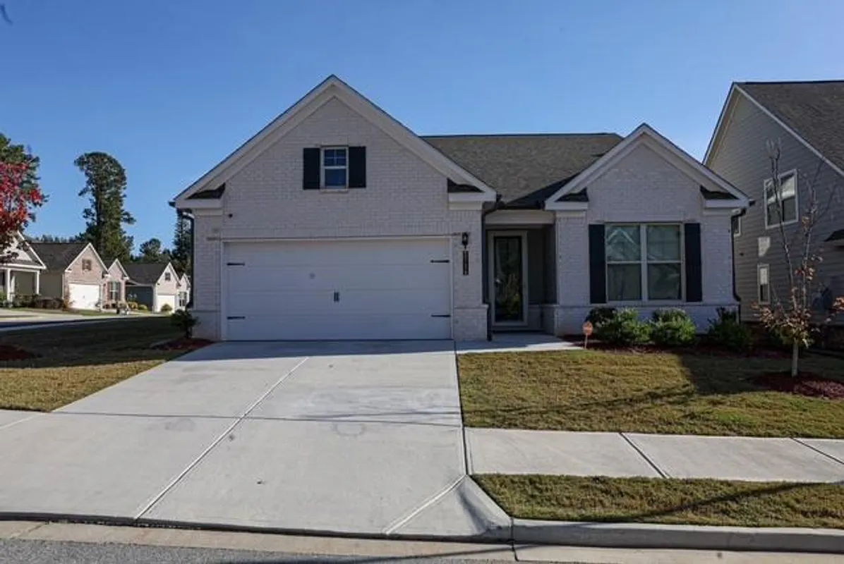 Property Slideshow image 1 of 35 | 2716 knob creek dr, Snellville, GA, 30078