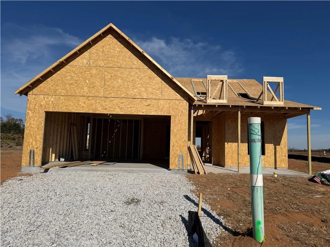 Property Slideshow image 1 of 29 | 5440 olive ln, Hoschton, GA, 30548