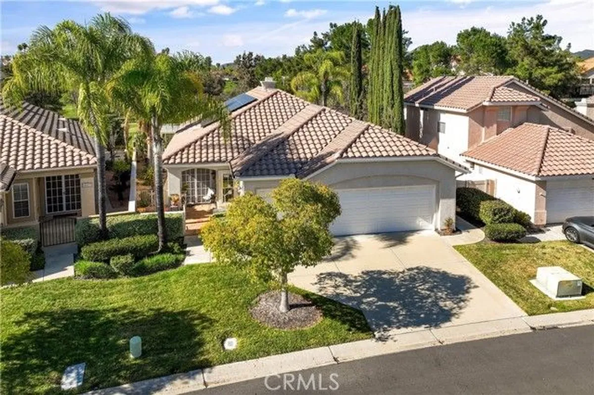 Property Slideshow image 1 of 54 | 40465 via, Murrieta, CA, 92562