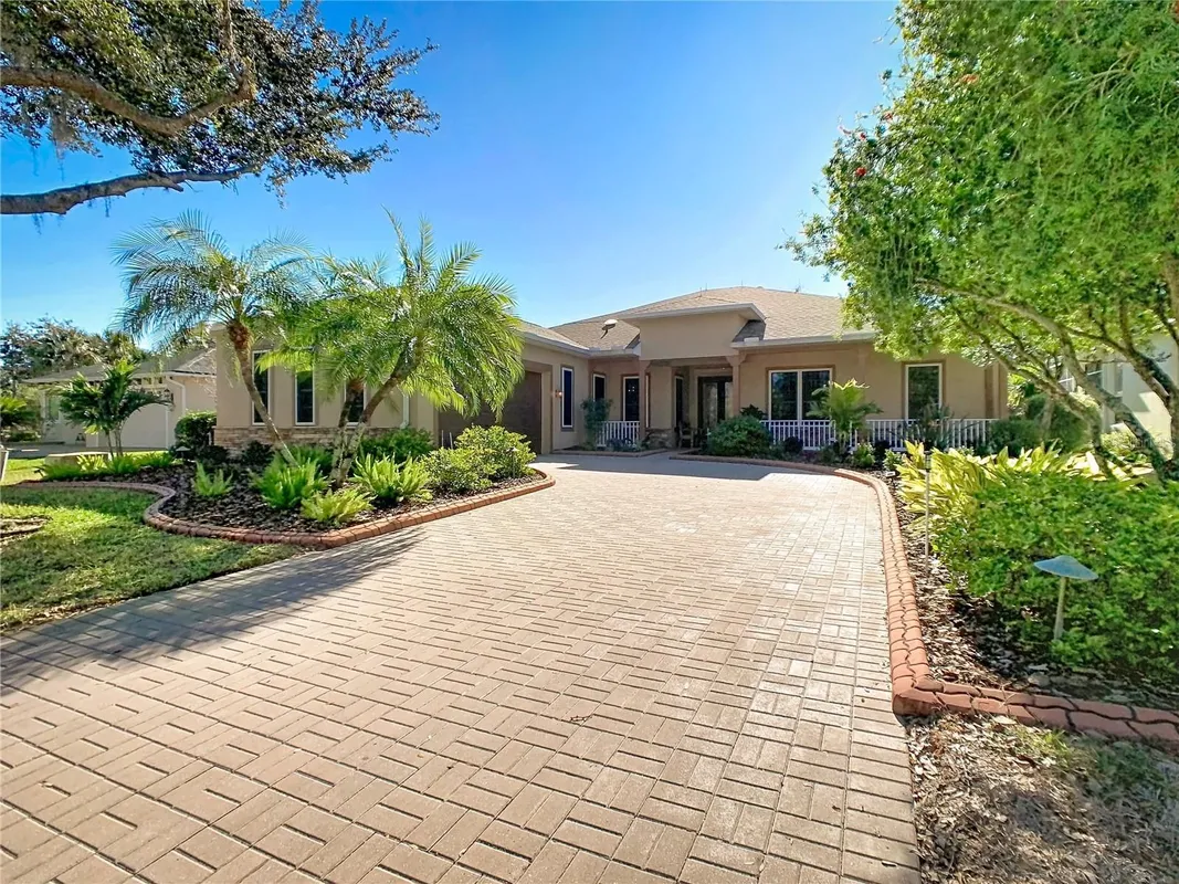 Property Slideshow image 1 of 82 | 156 sand piper dr, Poinciana, FL, 34759