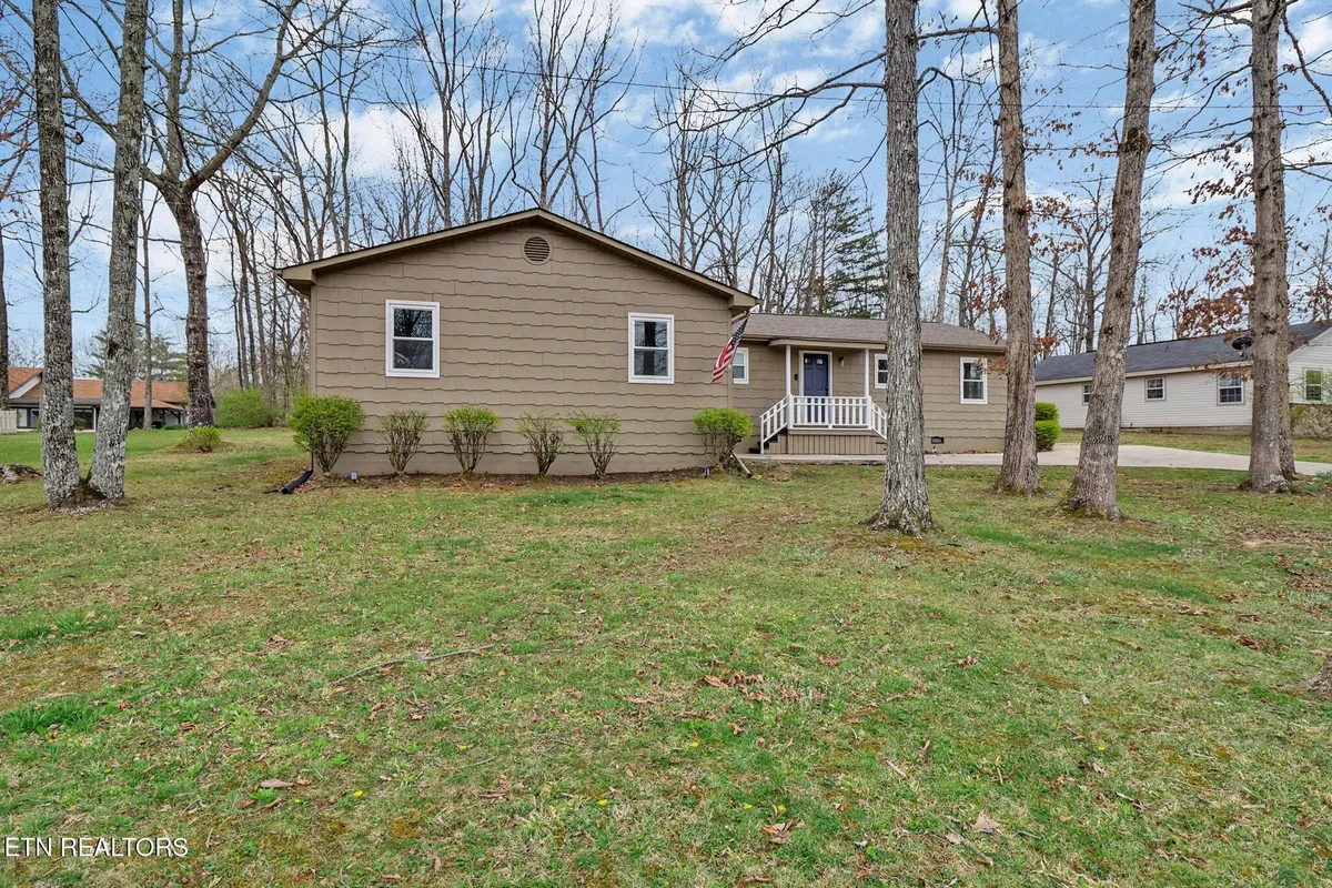 Property Slideshow image 1 of 39 | 115 eagle ln, Crossville, TN, 38558