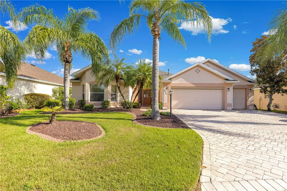 Property Slideshow image 1 of 51 | 949 isle of palms path, The Villages, FL, 32162