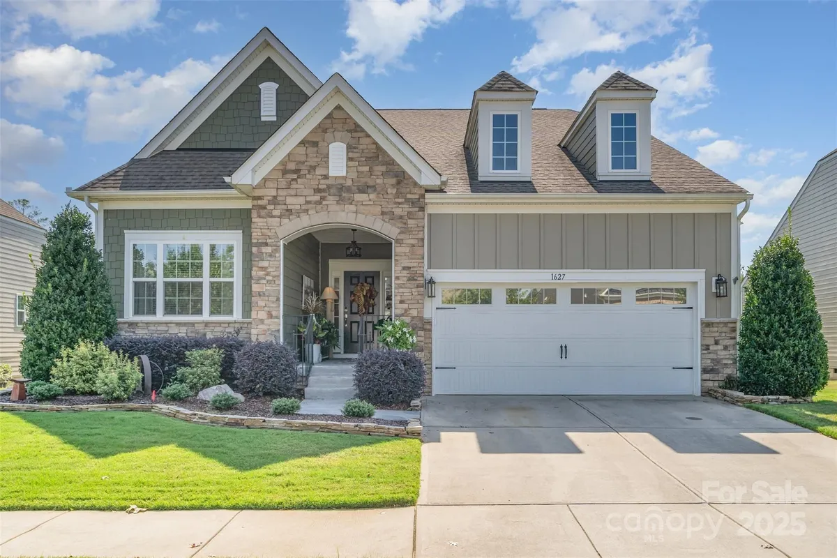 Property Slideshow image 1 of 39 | 1627 tranquility blvd, Lancaster, SC, 29720