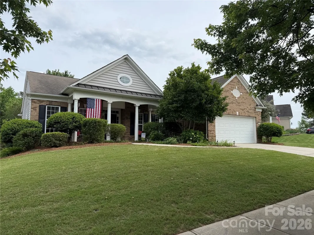 Property Slideshow image 1 of 38 | 35047 carnation ln, Fort Mill, SC, 29707