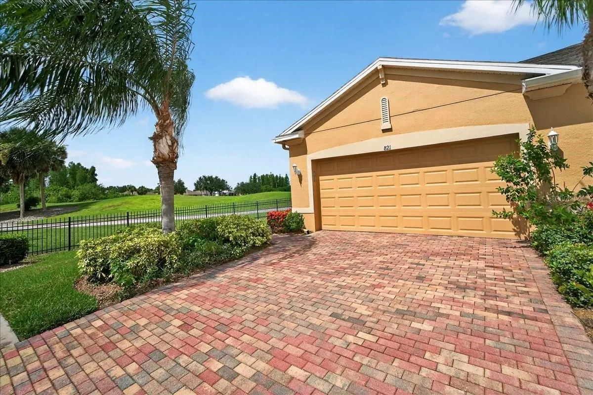 Property Slideshow image 1 of 66 | 821 chipper dr, Sun City Center, FL, 33573