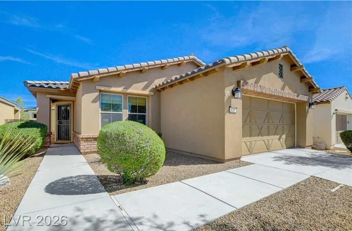 Property Slideshow image 1 of 14 | 3752 garnet heights ave, North Las Vegas, NV, 89081