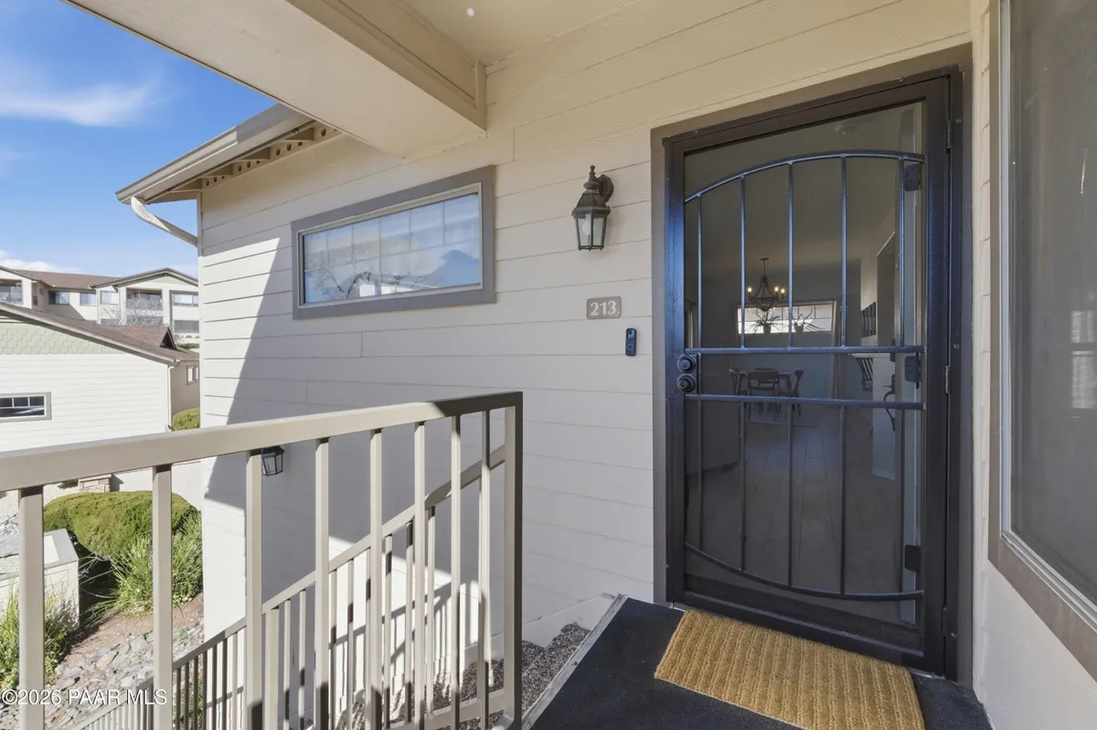 Property Slideshow image 1 of 32 | 1975 blooming hills dr 213, Prescott, AZ, 86301