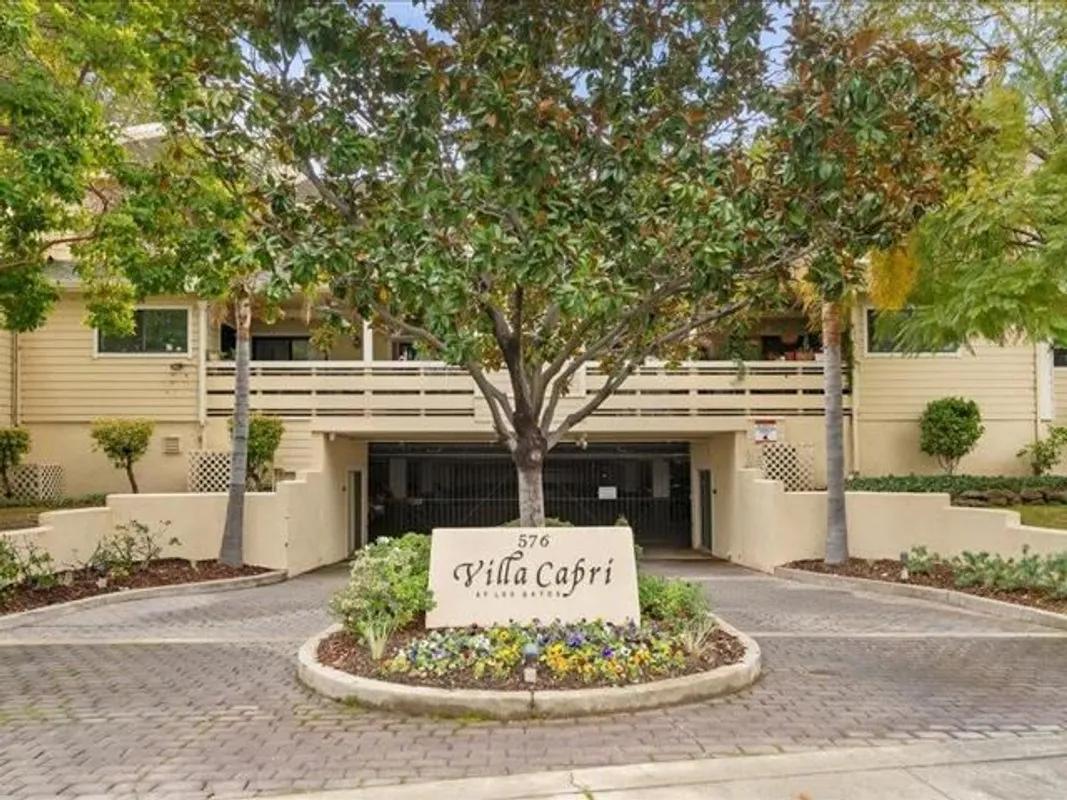 Property Slideshow image 1 of 42 | 576 w parr ave 9, Los Gatos, CA, 95032