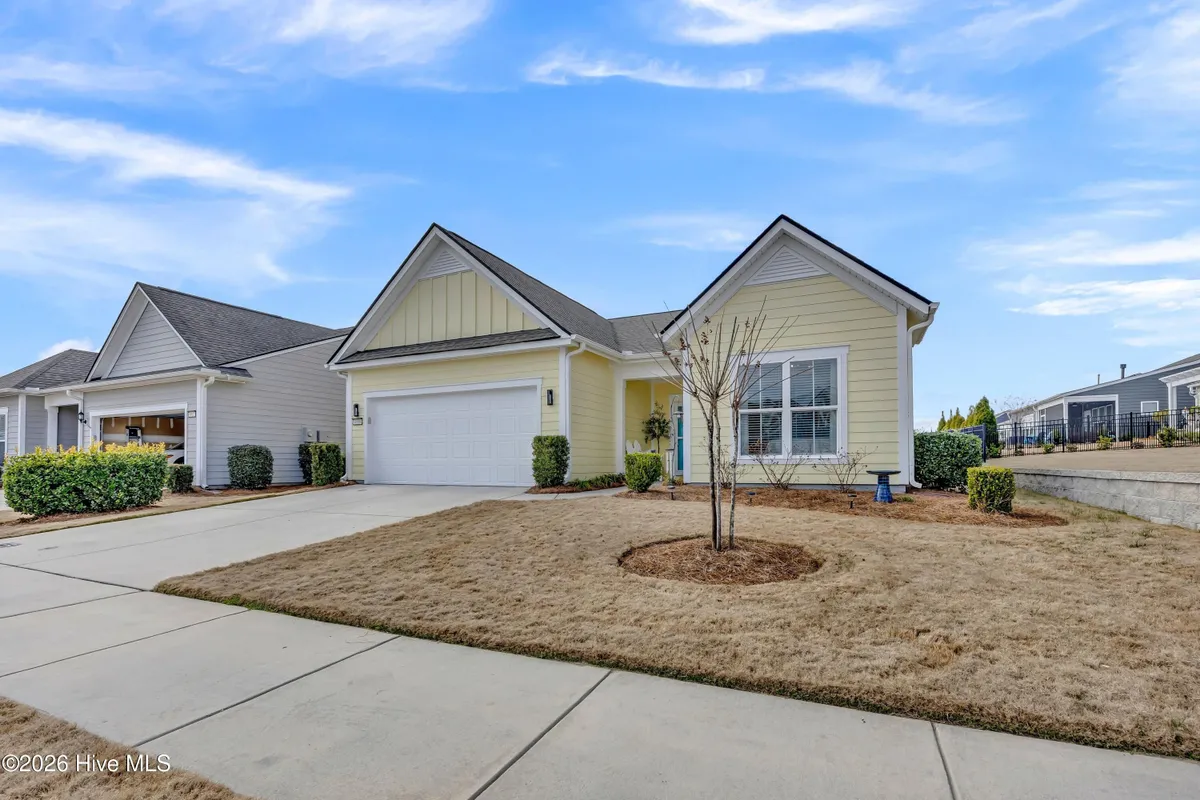 Property Slideshow image 1 of 51 | 4008 ruddy duck way, Wilmington, NC, 28412
