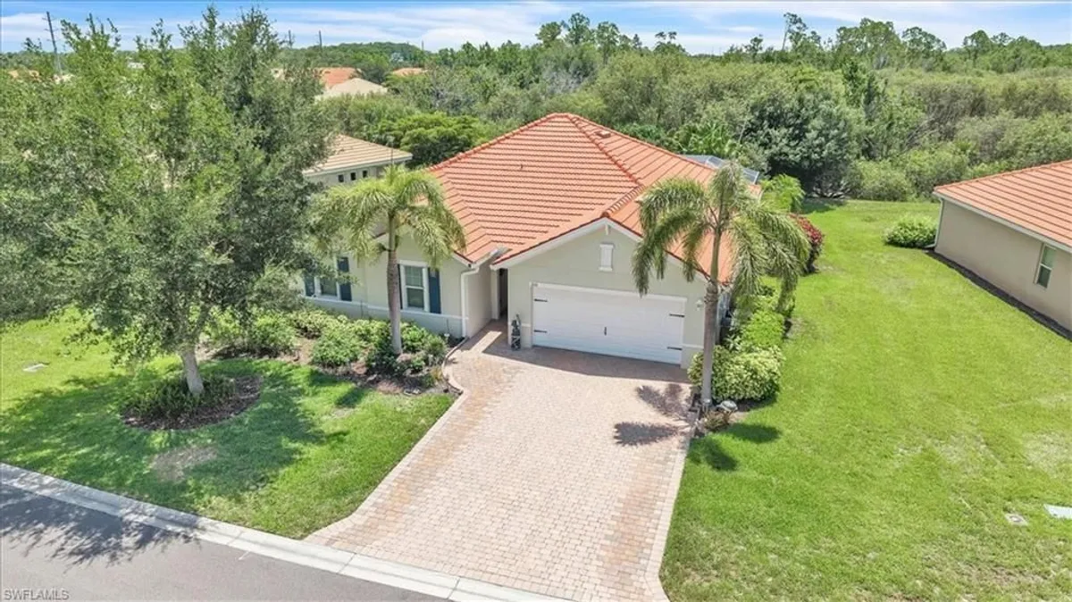 Property Slideshow image 1 of 45 | 3216 birch tree ln, Alva, FL, 33920