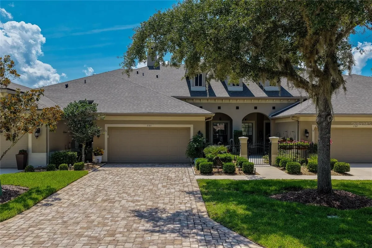 Property Slideshow image 1 of 74 | 735 cobblestone dr, Ormond Beach, FL, 32174