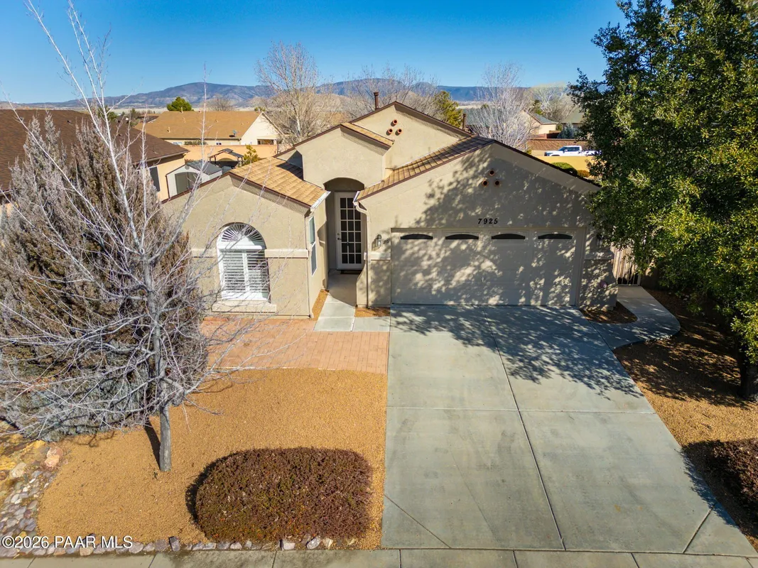 Property Slideshow image 1 of 32 | 7925 n paradise canyon ln, Prescott Valley, AZ, 86315