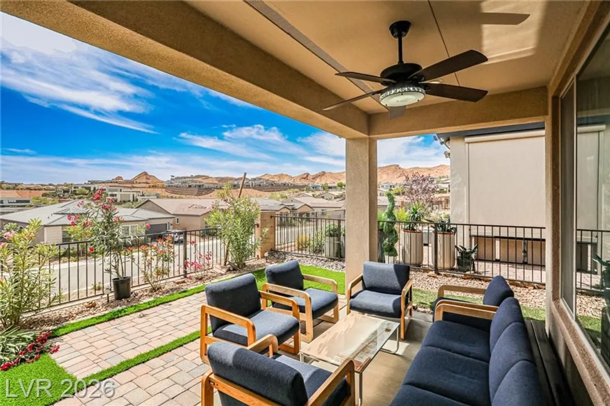 Property Slideshow image 1 of 38 | 139 palm fox ct, Henderson, NV, 89011