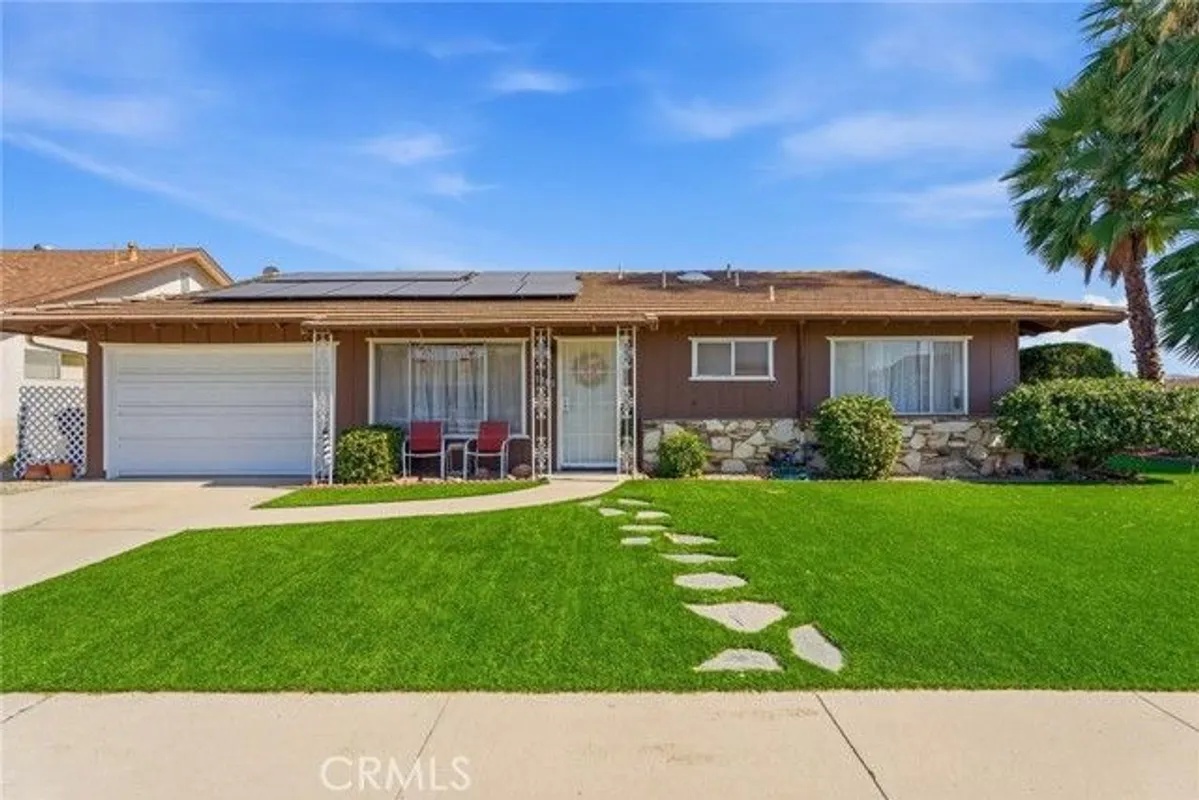 Property Slideshow image 1 of 46 | 1381 amberwood dr, Hemet, CA, 92543