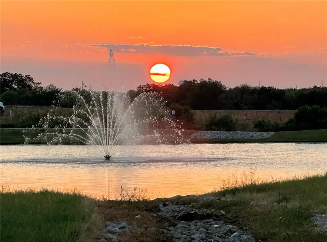 Property Slideshow image 1 of 21 | 7609 heritage dr, Aubrey, TX, 76227