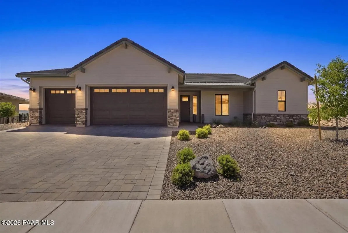Property Slideshow image 1 of 52 | 1165 s lakeview dr, Prescott, AZ, 86301