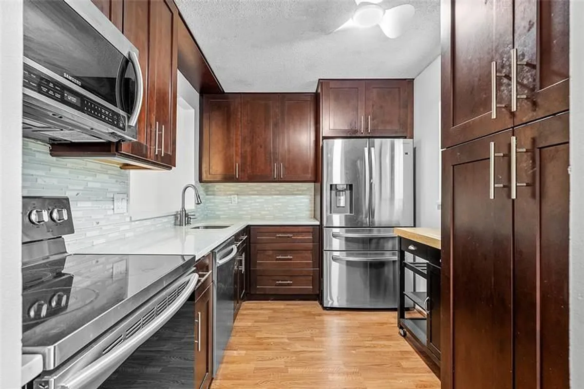 Property Slideshow image 1 of 43 | 5280 las verdes cir 202, Delray Beach, FL, 33484