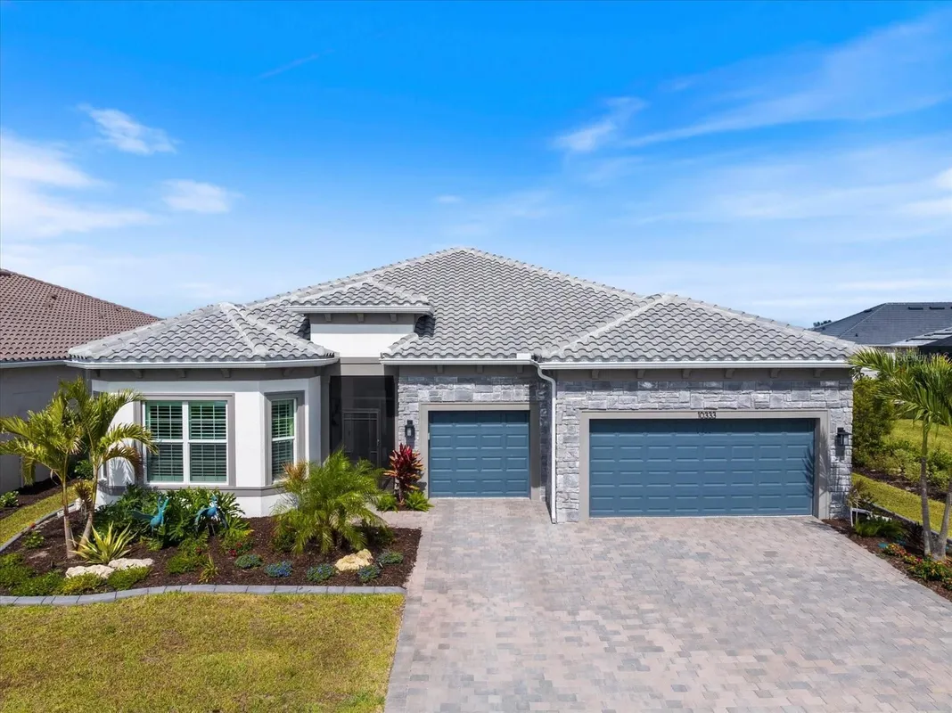 Property Slideshow image 1 of 97 | 10333 blue runner dr, Englewood, FL, 34223