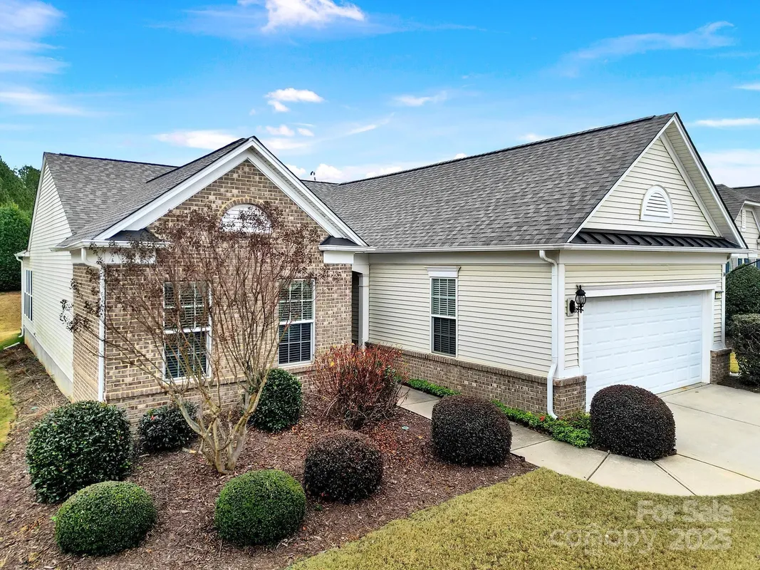Property Slideshow image 1 of 43 | 10579 bethpage dr, Fort Mill, SC, 29707