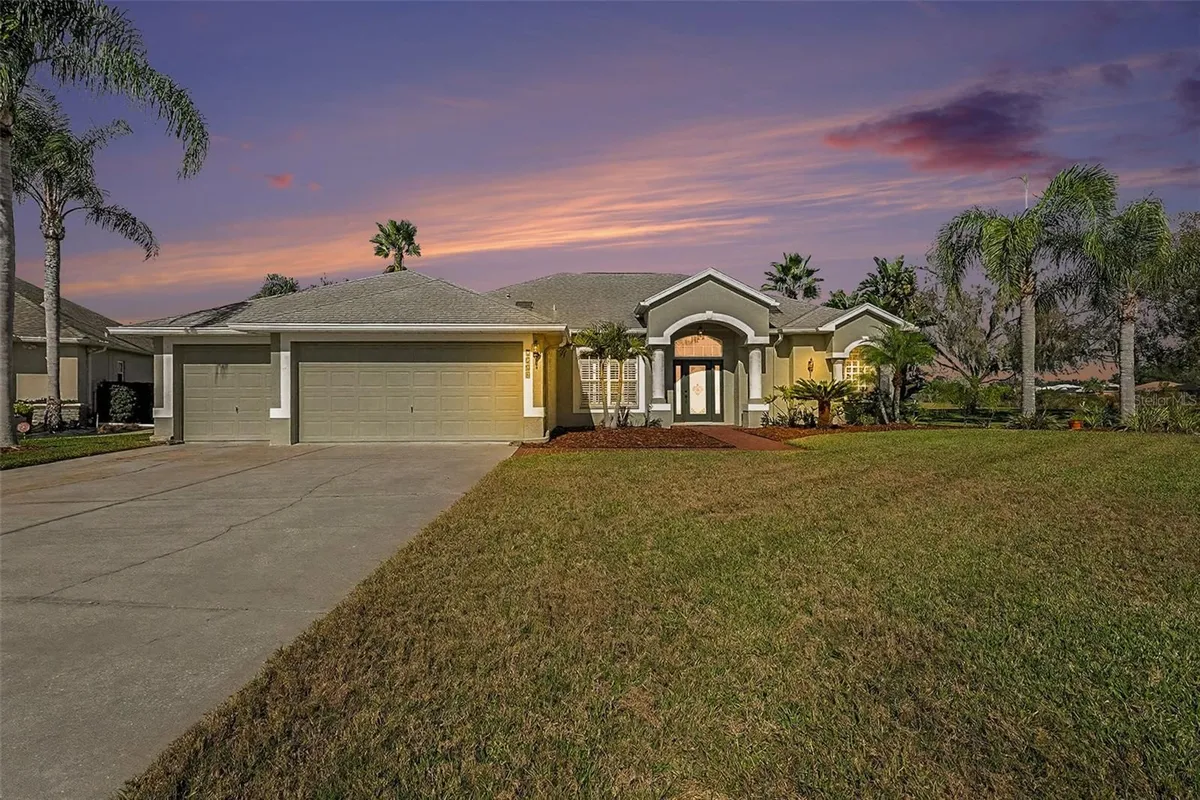 Property Slideshow image 1 of 27 | 7726 bouquet ct, Land O Lakes, FL, 34637