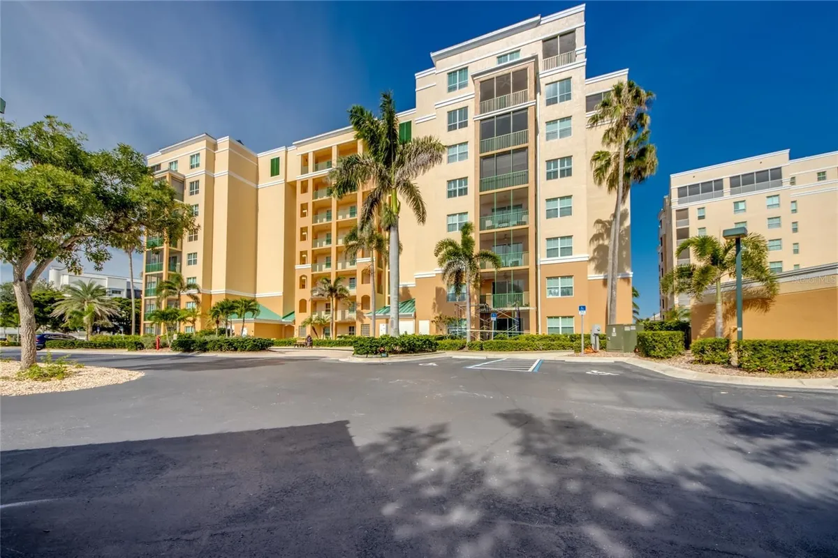 Property Slideshow image 1 of 40 | 2090 matecumbe key rd 1202, Punta Gorda, FL, 33955