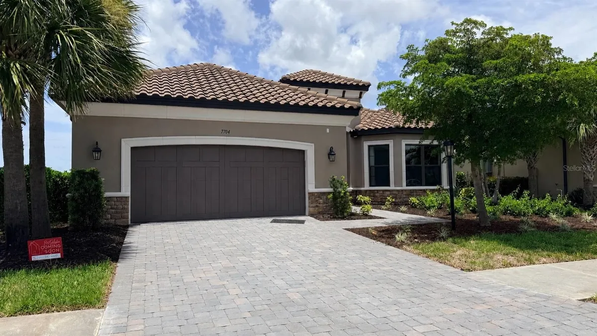 Property Slideshow image 1 of 1 | 7704 moonbeam ave, Sarasota, FL, 34241