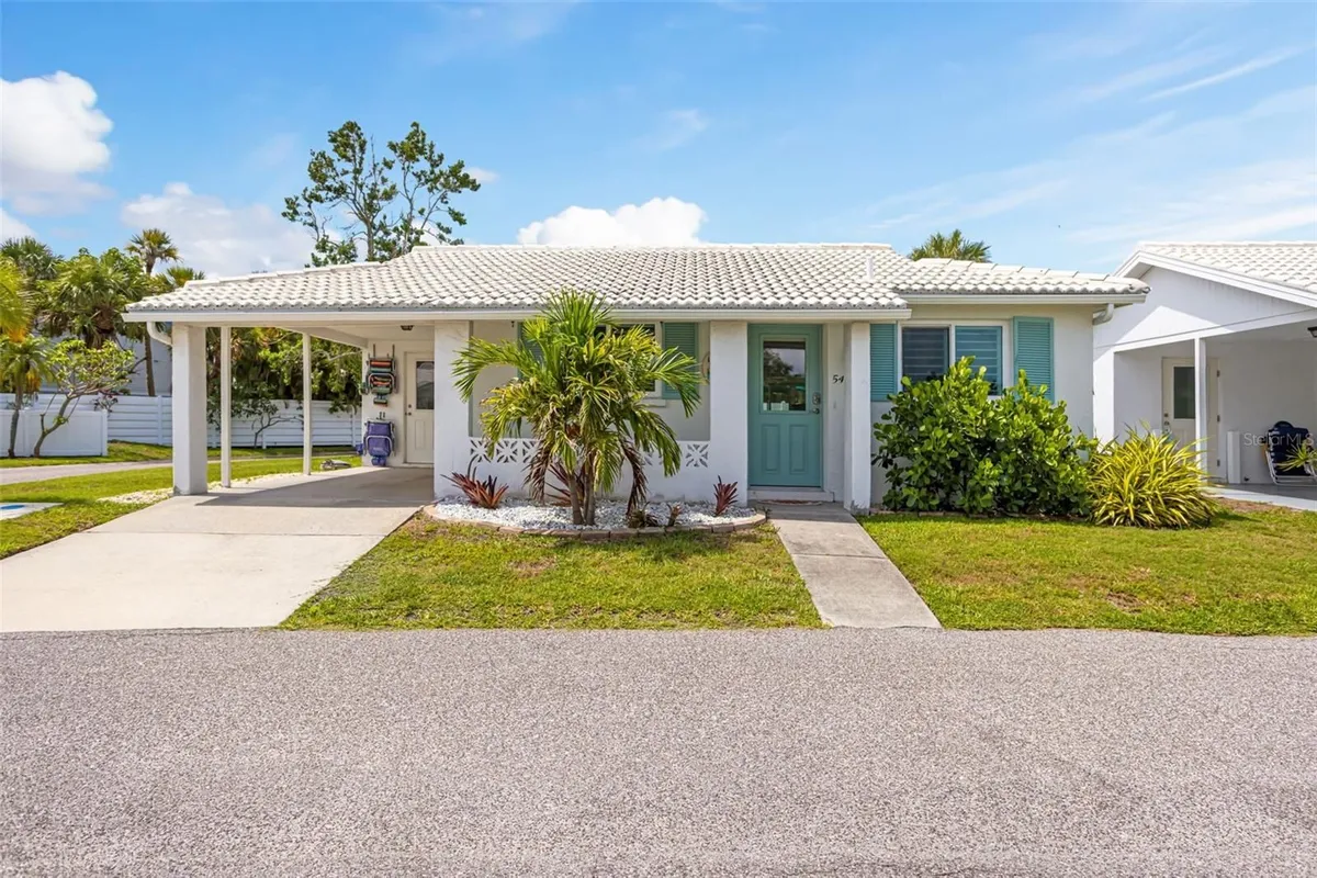 Property Slideshow image 1 of 57 | 546 spanish dr 122, Longboat Key, FL, 34228