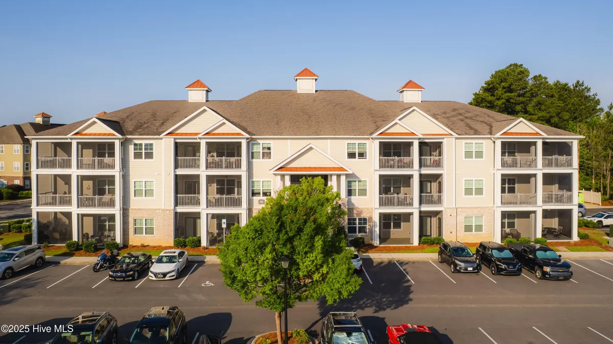 Property Slideshow image 1 of 36 | 395 s crow creek dr 1601, Calabash, NC, 28467