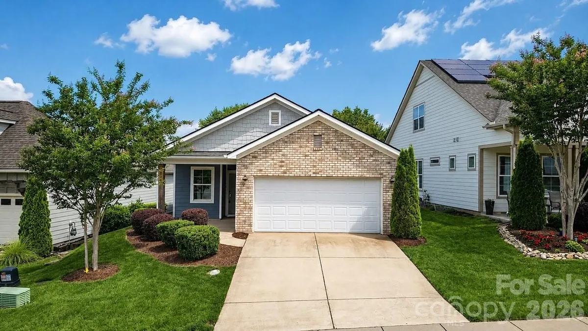 Property Slideshow image 1 of 48 | 5149 looking glass trl, Denver, NC, 28037