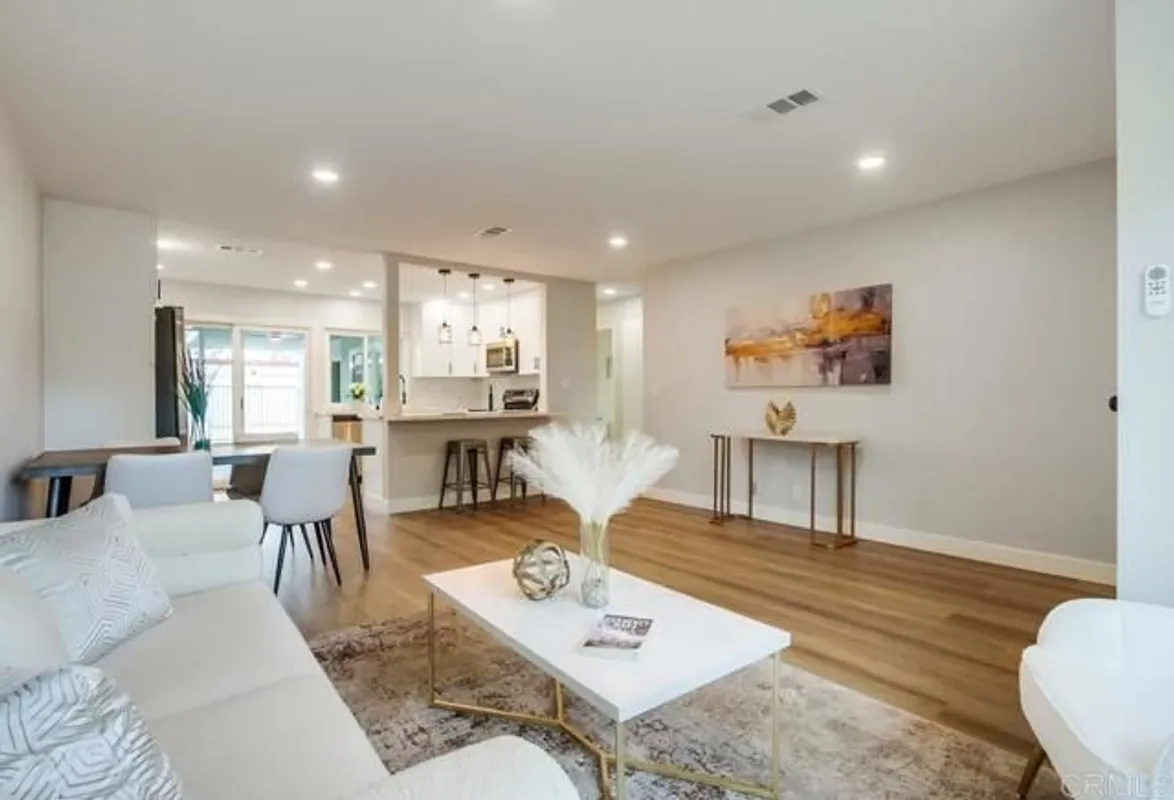 Property Slideshow image 1 of 39 | 3839 vista campana 6, Oceanside, CA, 92057