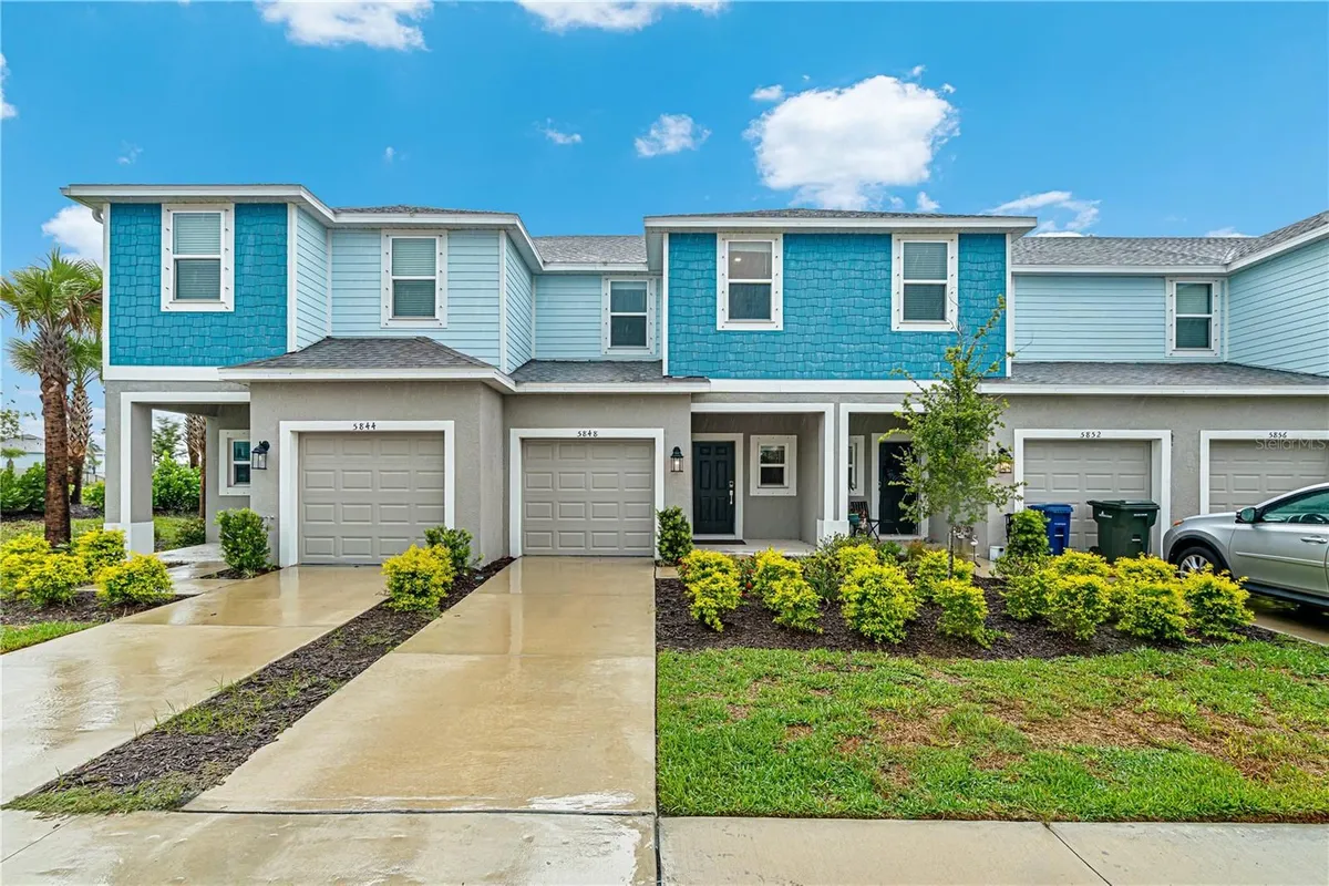 Property Slideshow image 1 of 24 | 5848 biscotti st, Nokomis, FL, 34275