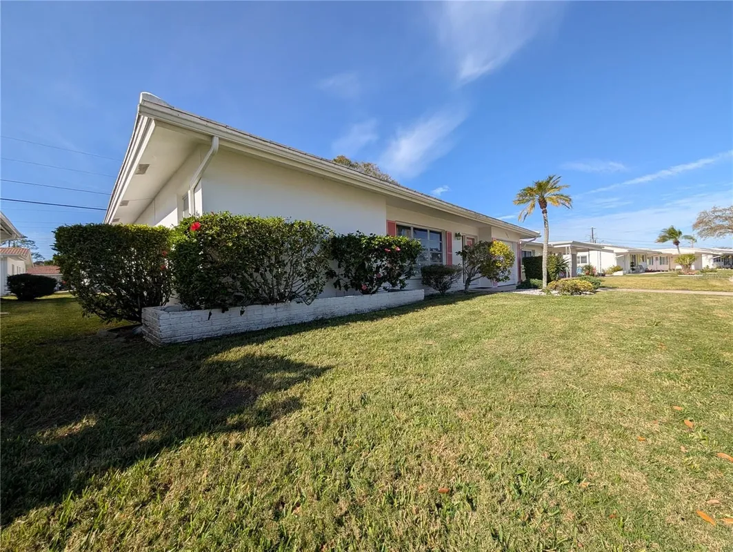Property Slideshow image 1 of 77 | 9946 39th way, Pinellas Park, FL, 33782
