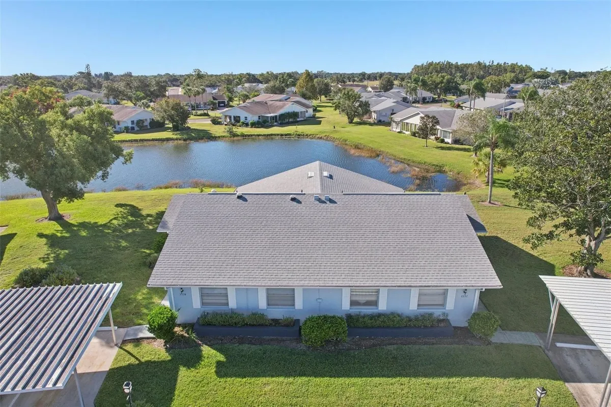 Property Slideshow image 1 of 55 | 2339 glenmore cir, Sun City Center, FL, 33573