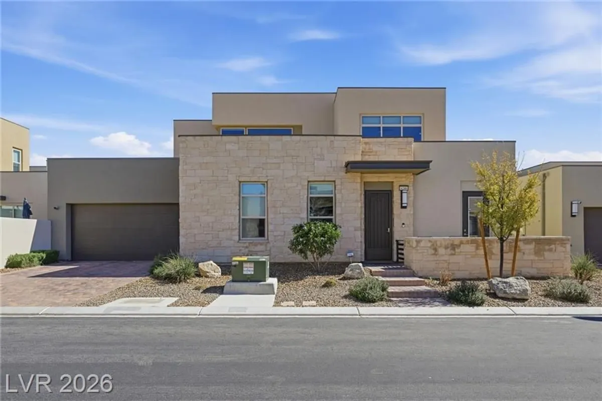 Property Slideshow image 1 of 60 | 4246 swift st, Las Vegas, NV, 89135