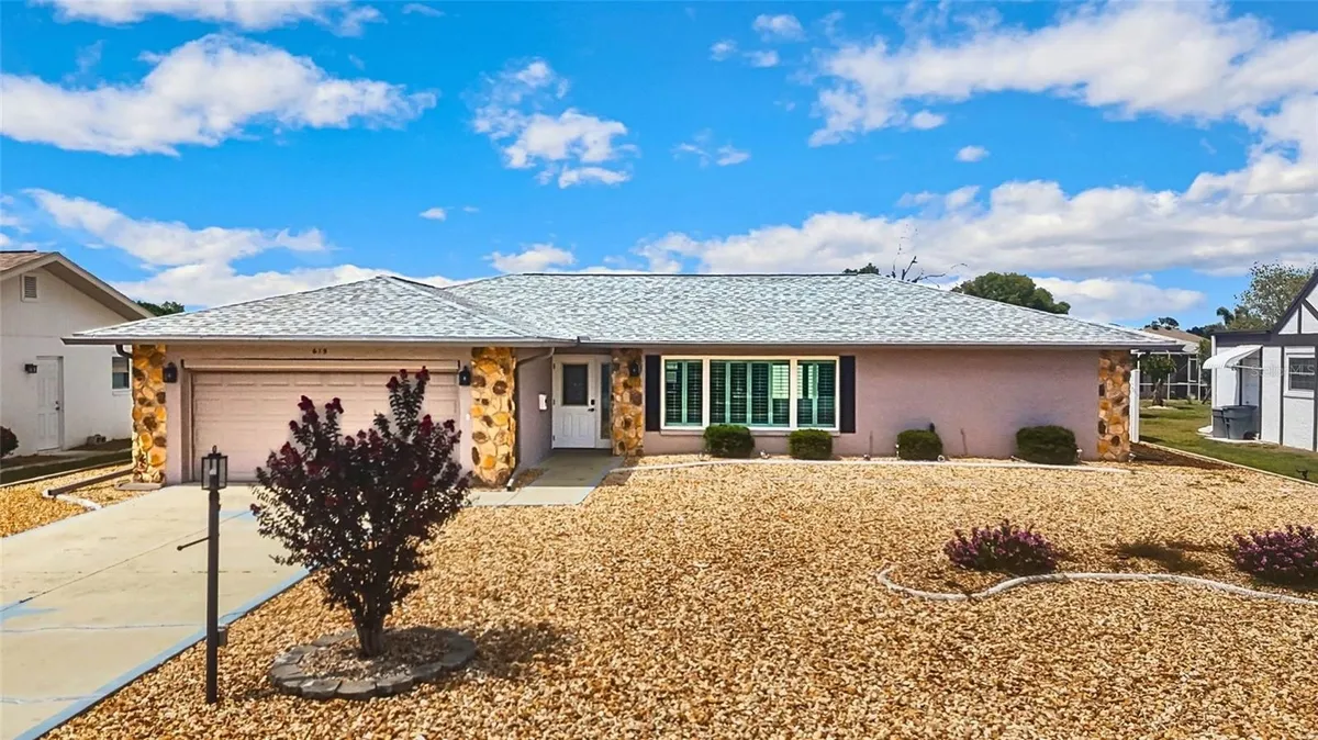 Property Slideshow image 1 of 52 | 615 allegheny dr, Sun City Center, FL, 33573