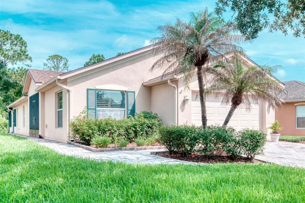 Property Slideshow image 1 of 49 | 204 grand canal dr, Kissimmee, FL, 34759
