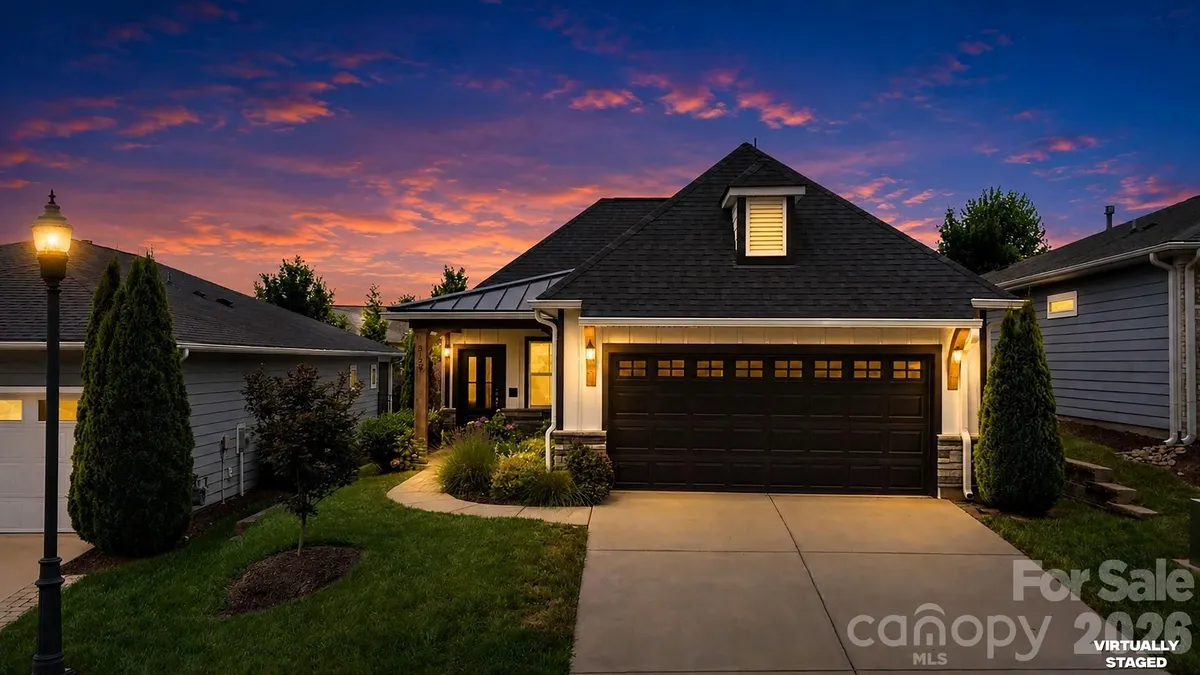 Property Slideshow image 1 of 45 | 5129 looking glass trl, Denver, NC, 28037