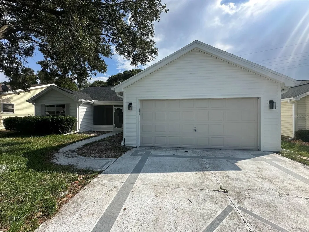 Property Slideshow image 1 of 2 | 518 san pedro dr, Lady Lake, FL, 32159