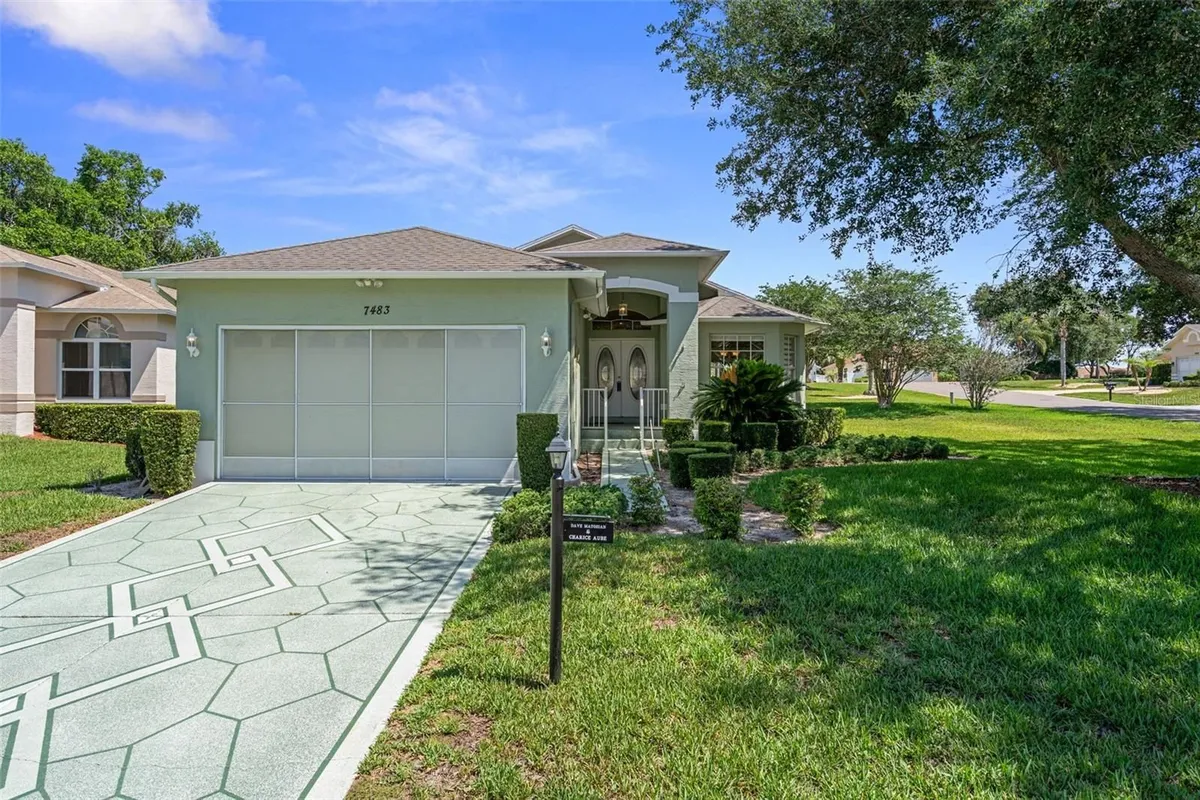 Property Slideshow image 1 of 90 | 7483 bridgewater ln, Spring Hill, FL, 34606