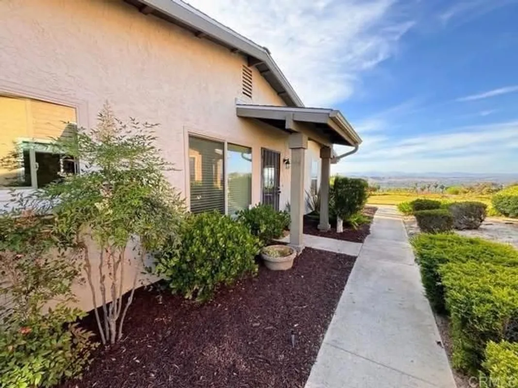 Property Slideshow image 1 of 19 | 4491 kittiwake way, Oceanside, CA, 92057