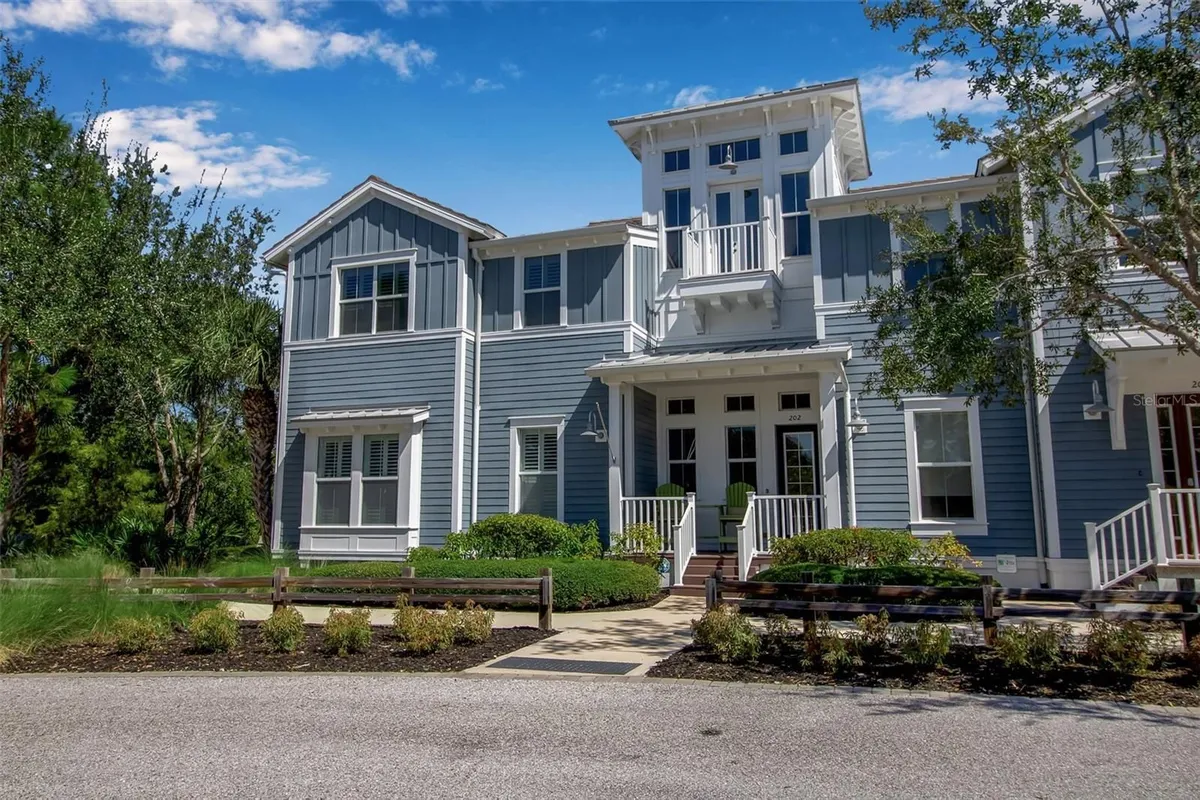 Property Slideshow image 1 of 99 | 321 sapphire lake dr 202, Bradenton, FL, 34209