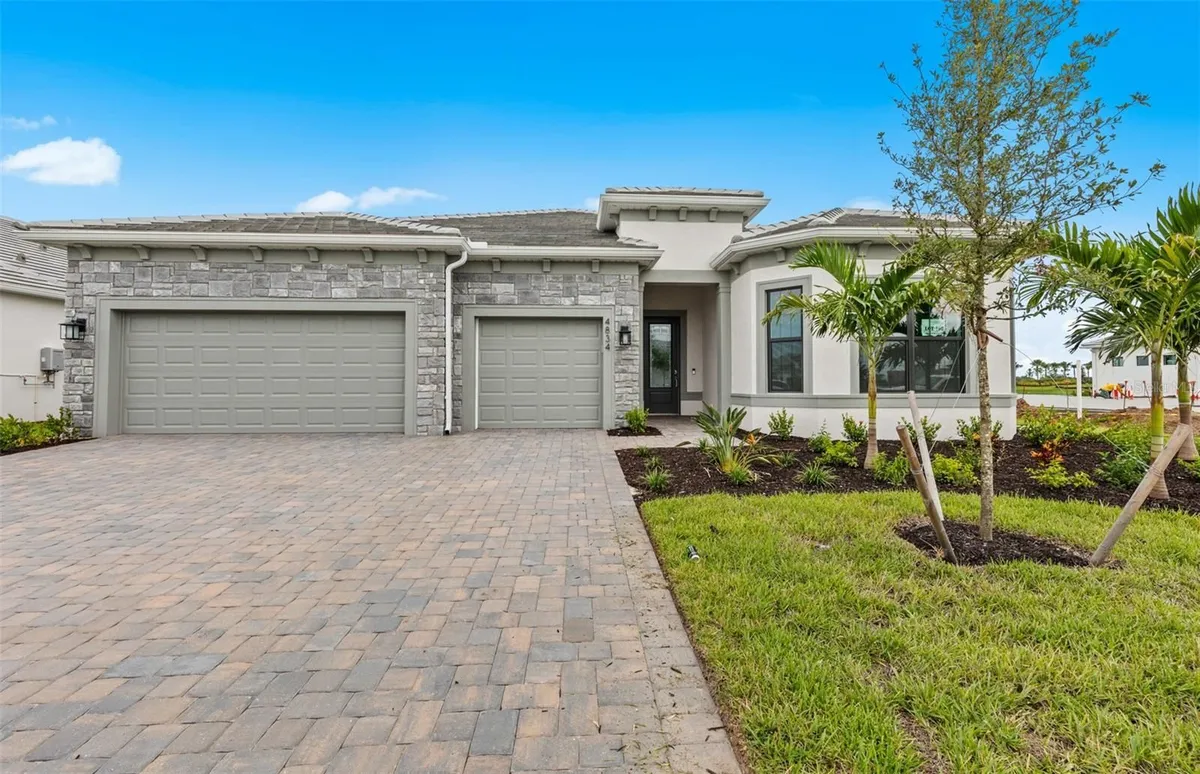 Property Slideshow image 1 of 30 | 4834 empire landing run, Lakewood Ranch, FL, 34211