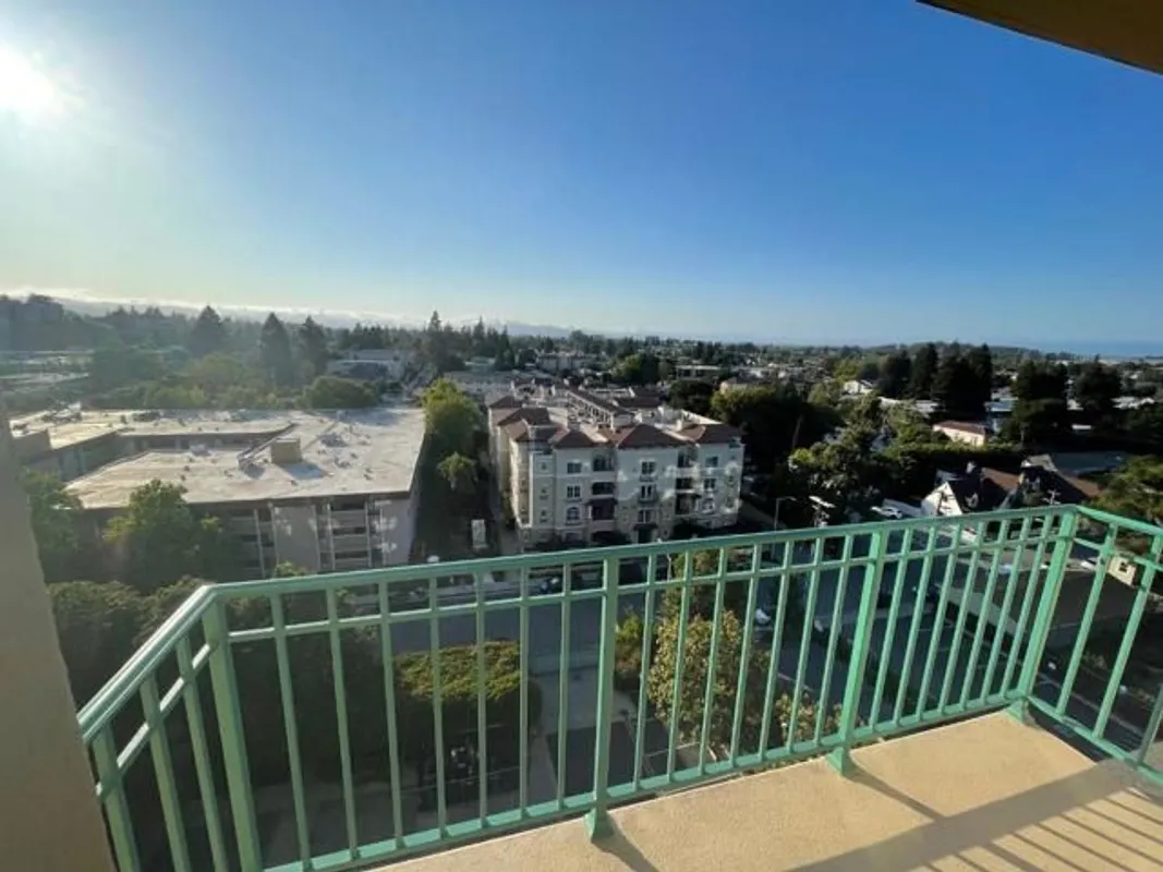 Property Slideshow image 1 of 26 | 1 baldwin ave 903, San Mateo, CA, 94401