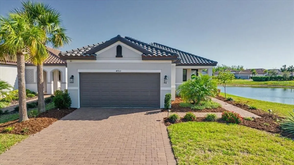 Property Slideshow image 1 of 44 | 4760 crestpoint way, Palmetto, FL, 34221