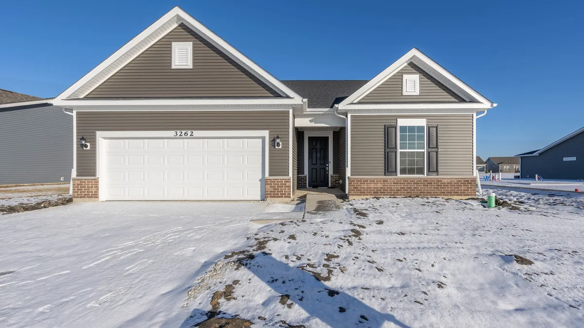 Property Slideshow image 1 of 26 | 3262 oak creek ln, Aurora, IL, 60503